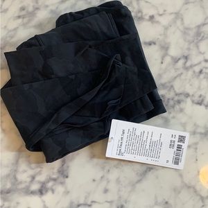 lululemon Base Pace High-Rise Tight 25" size 10 in dark camo